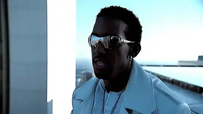 パス・ユー・バイ