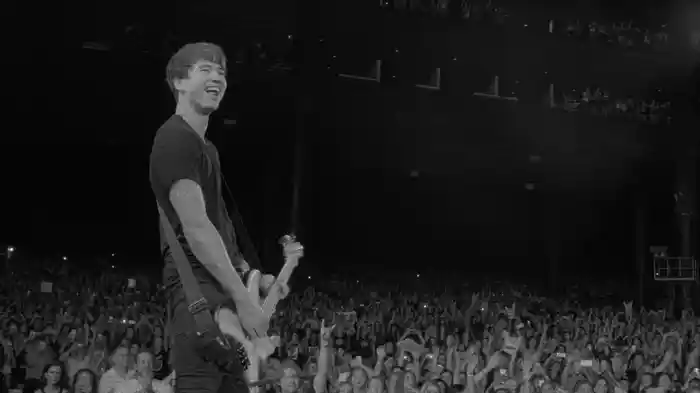 She's Kinda Hot (Live)