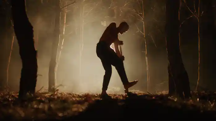 Raveyard Groove (Visualiser)