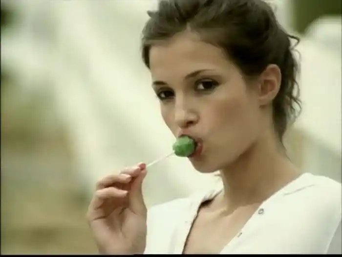 Hard To Find Her (Video)