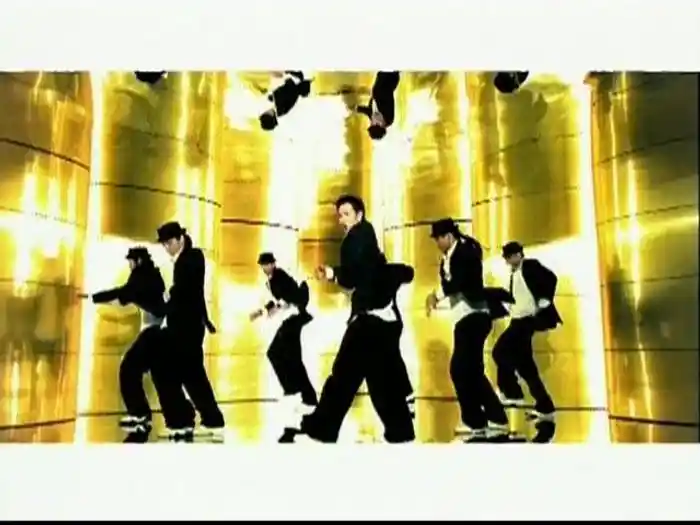 Bi Hu Man Bu (Karaoke)