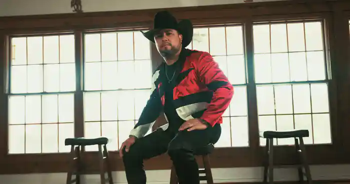 Con La Cola Entre Las Patas