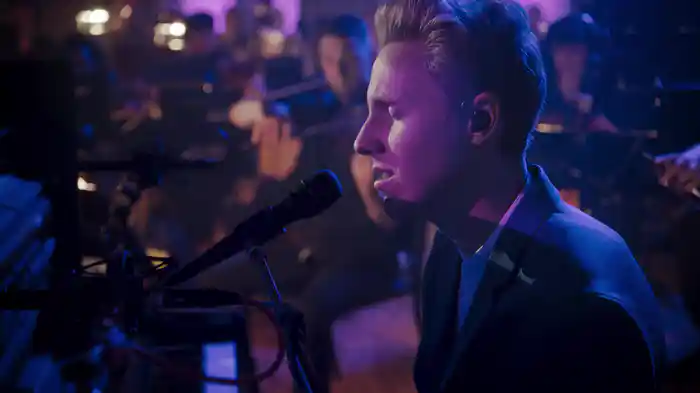 I Hear A Symphony (Live)