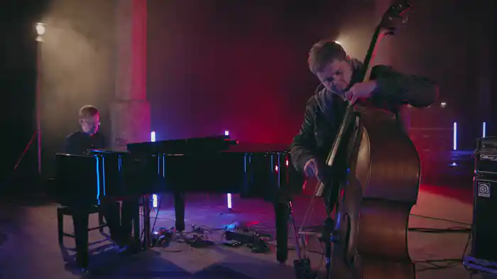 Don’t Go (Live)