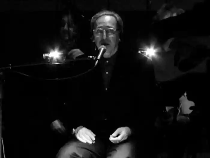 Tutto L'Universo Obbedisce All'Amore (videoclip)
