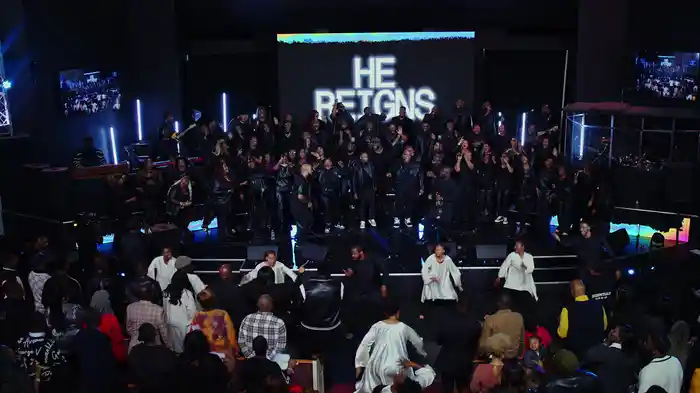 Oluwa Joba (God Reigns) (Live / Lyric Video)