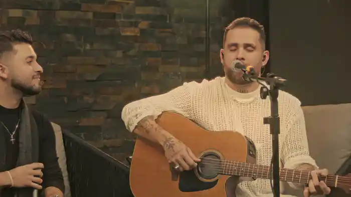 Metade (Ao Vivo Em São José Do Rio Preto / 2023 / Lyric Video)