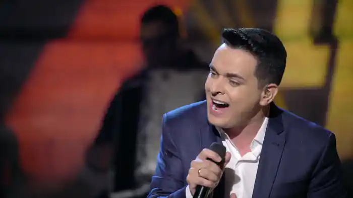 Ela Não Merece (Ao Vivo Em São Paulo / 2019)