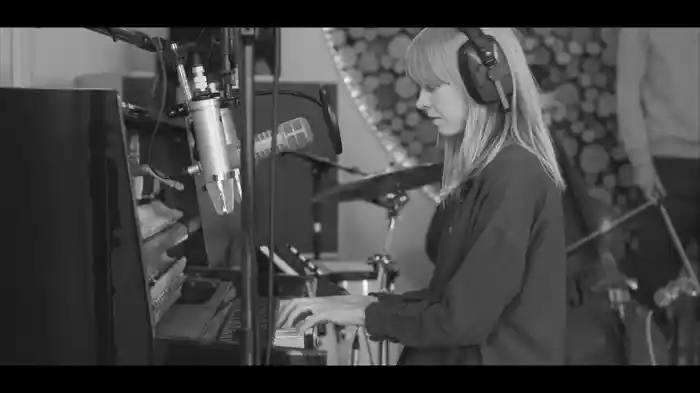 Solo(w) (Live at Decoy Studios)
