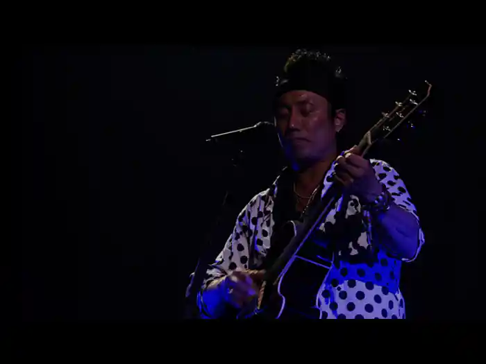 交差点（「ACCUSTC LIVE」より）