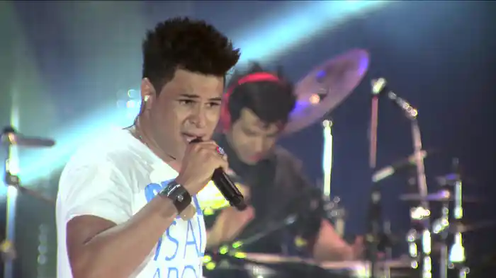 Me Ame Sem Medo (Ao Vivo)