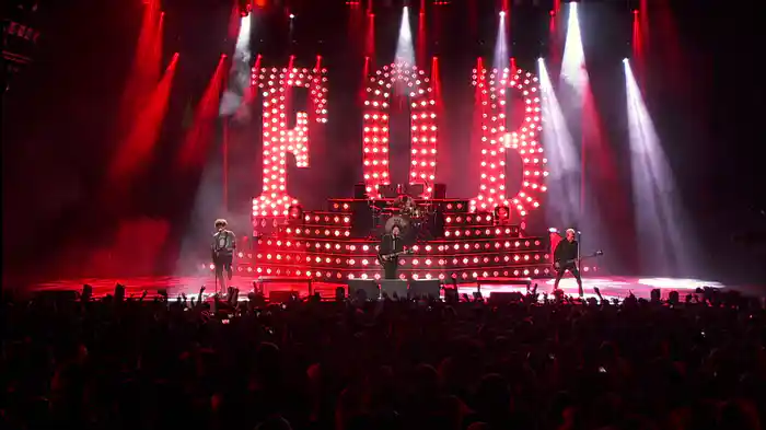 Thnks Fr Th Mmrs (Live)