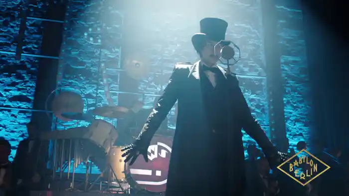 Zu Asche, zu Staub (Psycho Nikoros) (From The "Babylon Berlin" Soundtrack)