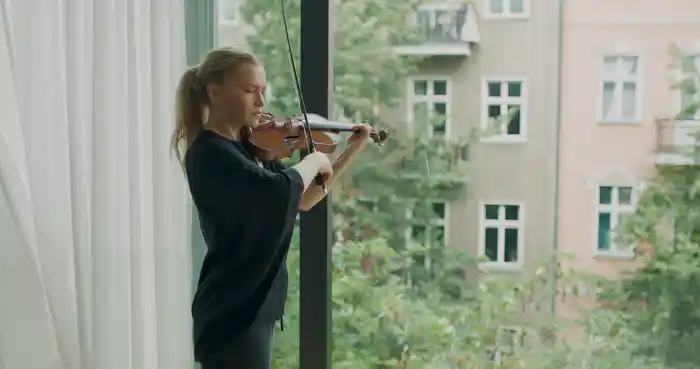 Rani: Glass (Arr. Knoth for Solo Violin, Piano & Strings)