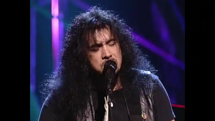 A World Without Heroes (Live On MTV Unplugged)