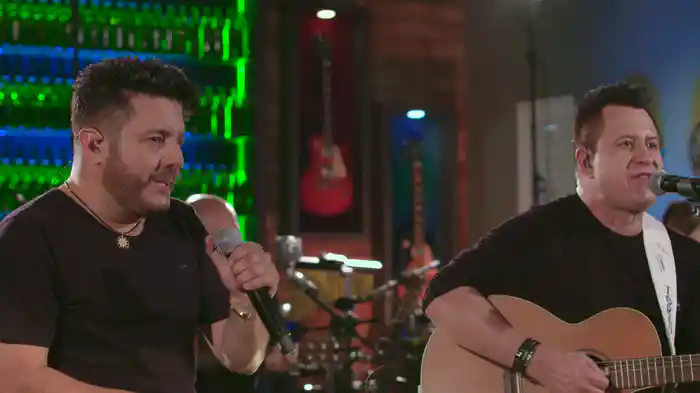 Rebobina (Ao Vivo Em Uberlândia / 2018)