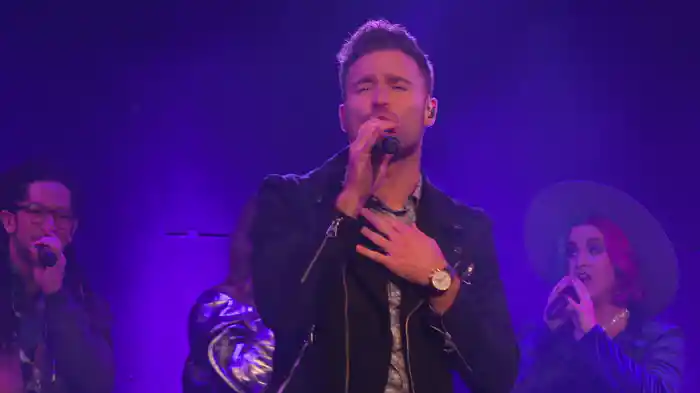 Shiny (Live from the Teragram Ballroom)