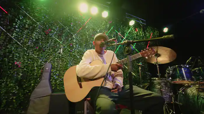 Descaso Reina (Ao Vivo Em São Paulo / 2024)