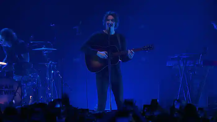 Waves (Live At The Forum, Melbourne 2019)