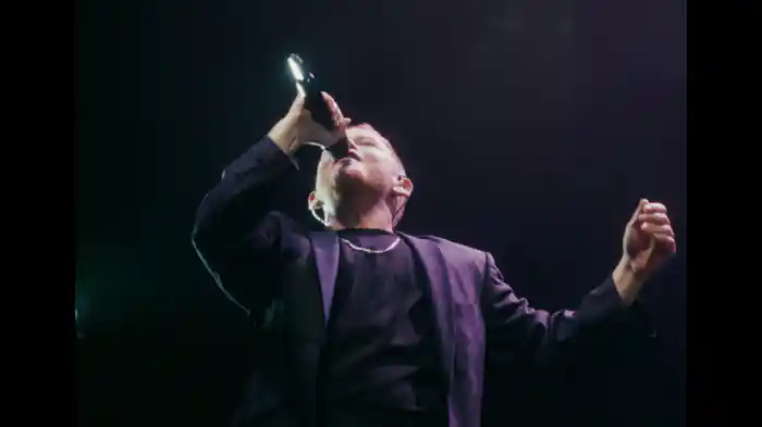 The Beigeness (Live from Albert Hall, Manchester)