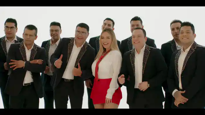 Sólo Quédate En Silencio