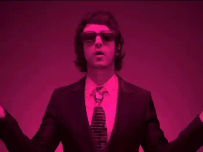 フォーリング・ダウン