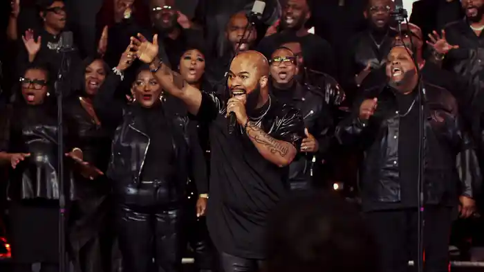 Awesome God / I Shall Praise / Praise To The Rock (Live)