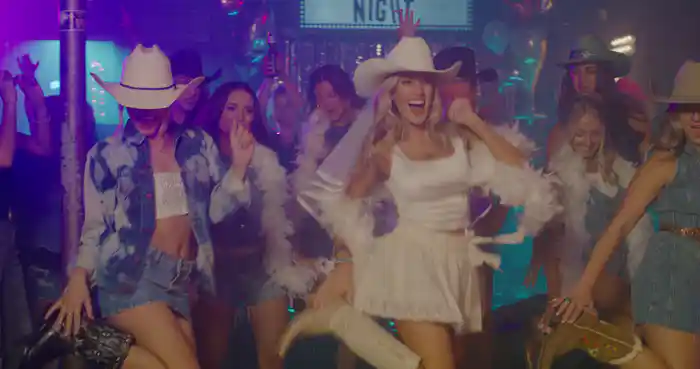 Country Girls (Just Wanna Have Fun)