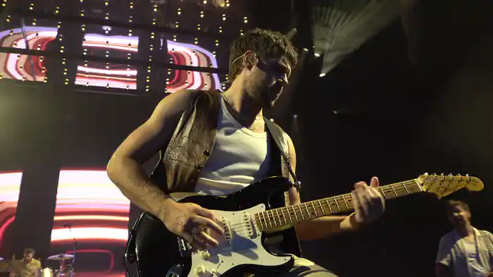 Nice To Meet Ya (Live On Tour)