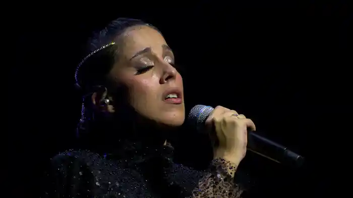 Liberdade (Ao Vivo no Coliseu do Porto)