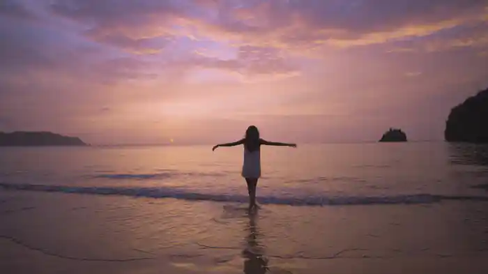 No Basta (Visualizer)