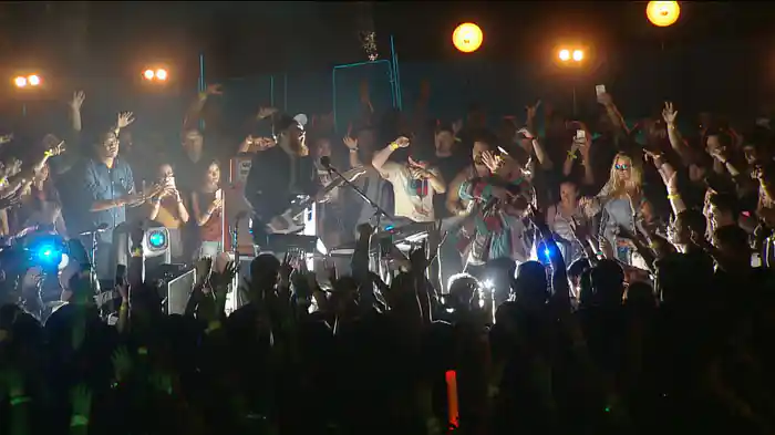 Worry (Live From The MTV Woodies / 2016)