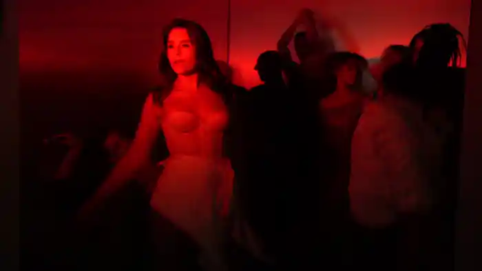 Sauna (CamelPhat Remix / Visualiser)