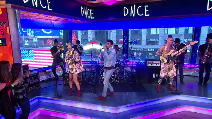 Body Moves (Live On Good Morning America)