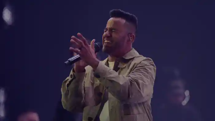 Sí y Amén (No Fallarás) (Live at Gateway Church, Southlake, TX, 2023)