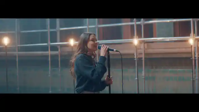 Sweater (The Circle° Session)