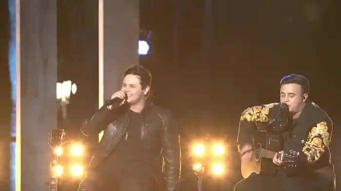 Pedacim De Noite (Ao Vivo)