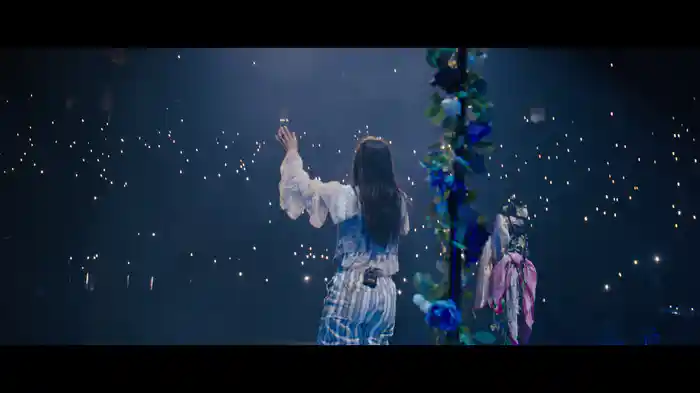 Dancing On The Waves (LIVE from the King of Hearts Tour)