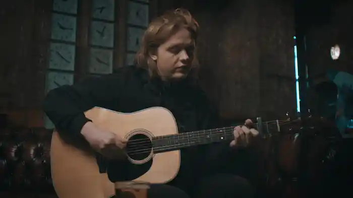 Someone You Loved (Live – Acoustic Room/LADbible)
