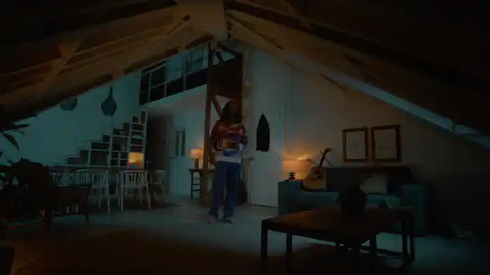 ESCUTA (Lyric Video)