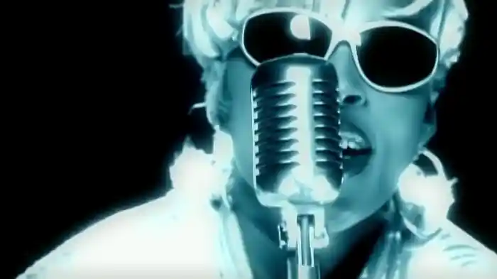 ビー・ハッピー（Matt X Version）