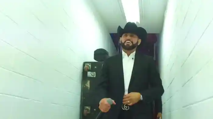 Vuelve Por Favor (En Vivo)