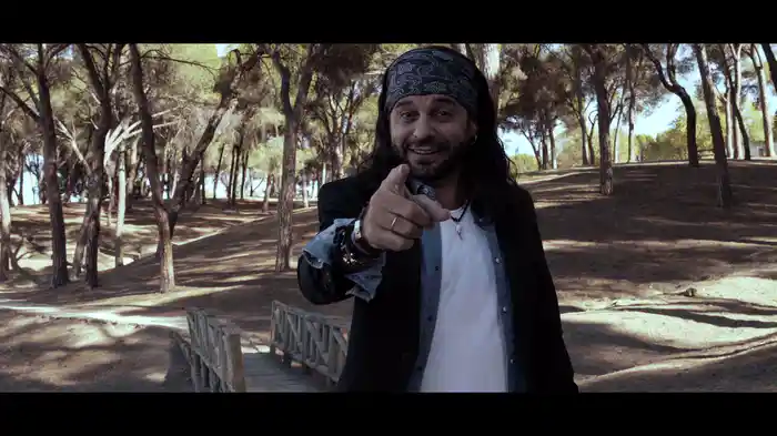 Antorchas En La Niebla