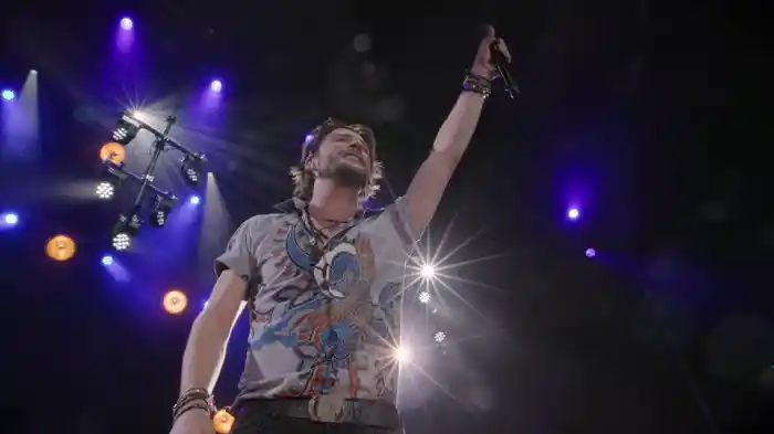 Pequeña Sonrisa Sonora (En Directo En El Estadio Olímpico De La Cartuja De Sevilla / 2016)