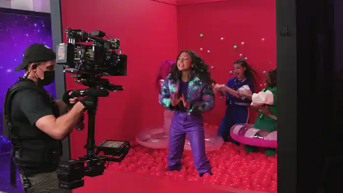 Monotonía (Detrás de las Cámaras)