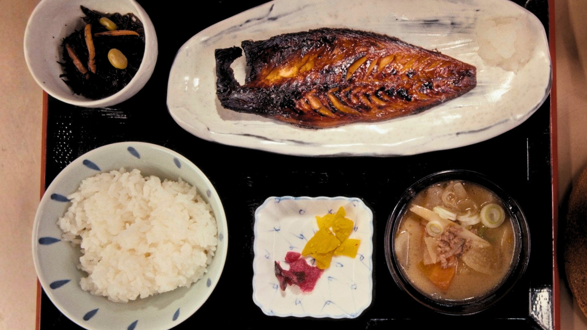 神奈川県藤沢市善行のさばみりんと豚汁