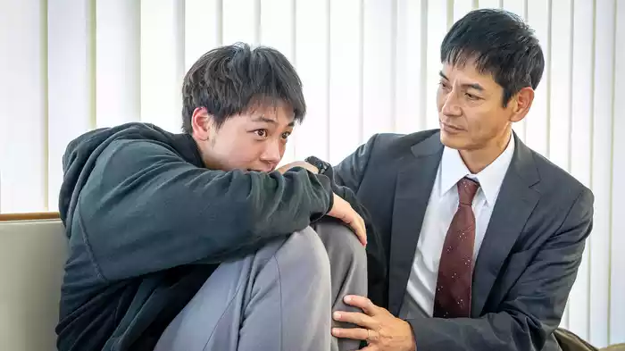 ペルソナの密告　３つの顔をもつ容疑者