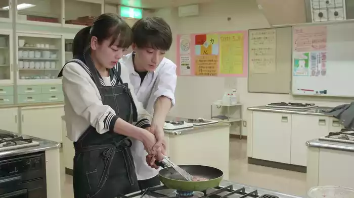 委員長はじめてのクッキングでドーン！ビギナーズコンビーフハンバーグ丼