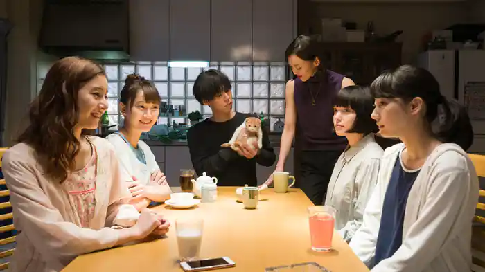 100万円と謎の女たち