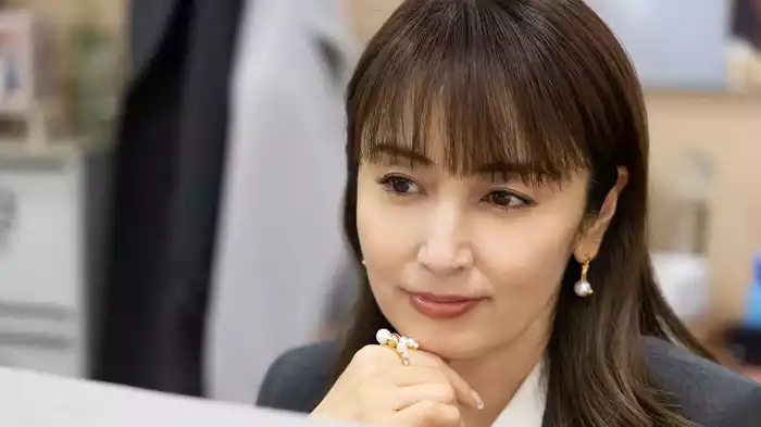 「母親の言いなりナース」